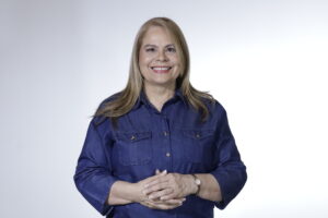 Obispo Iris González